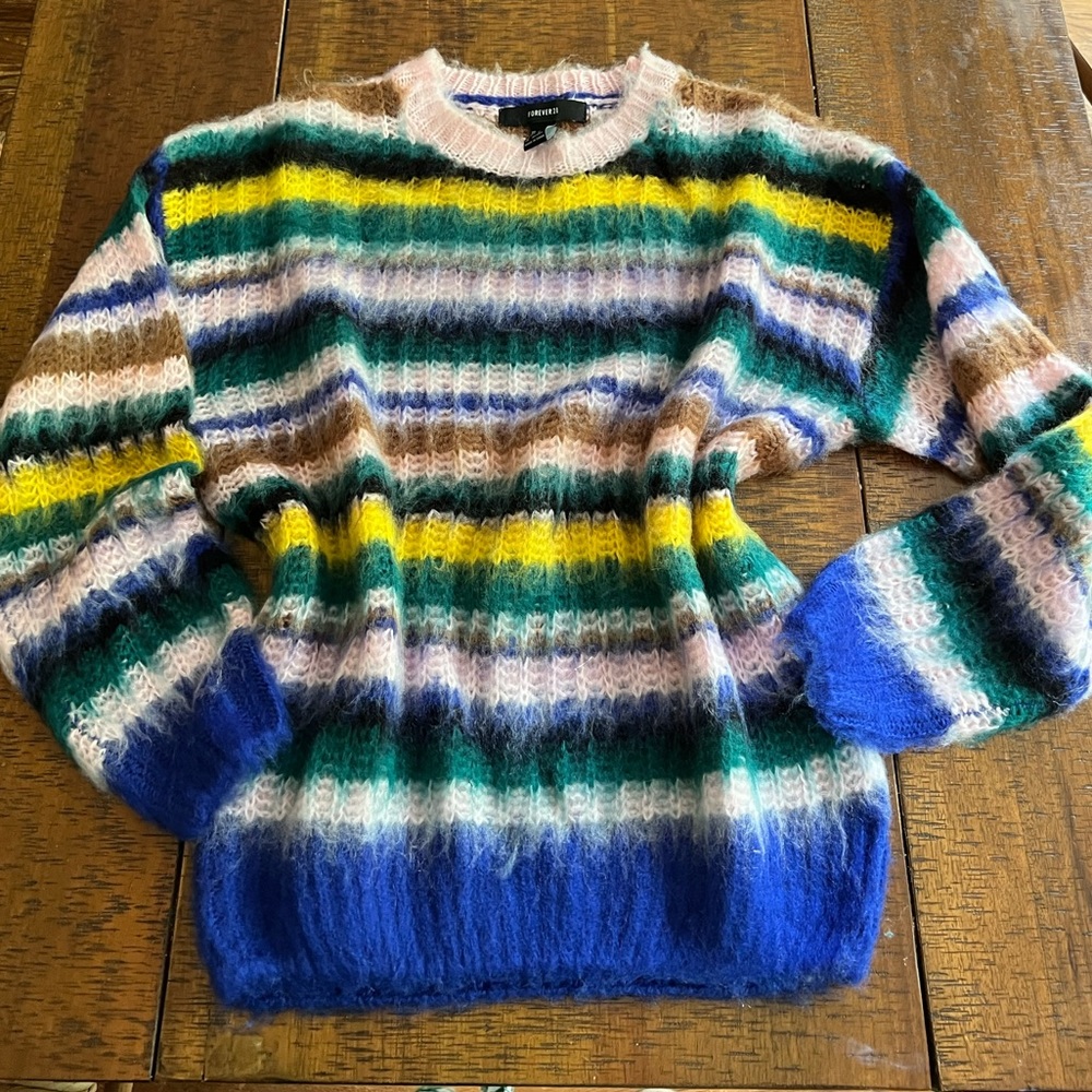 ⚡️MOVING SALE⚡️Forever21 striped sweater ⚡️MOVING SALE⚡️